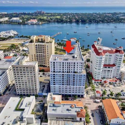 Beautiful condo in the Rosemary Square