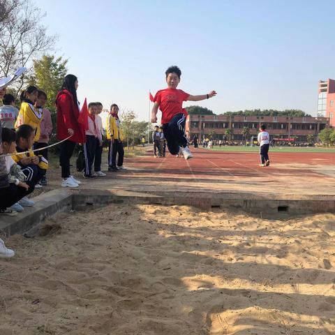 坝镇中心小学第十六届校园运动会