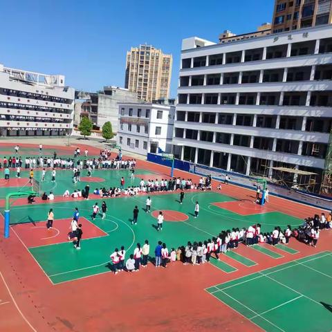 “疫”起坚守，你我同行---记靖西市第三中学2022年闭环管理期间“三月三”活动