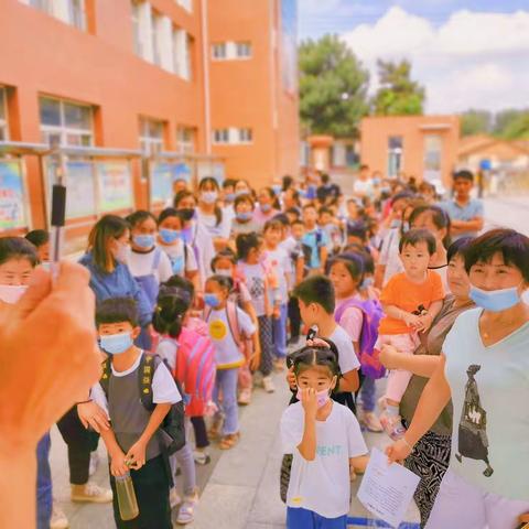 新学期 新风采——直击恩城镇中心小学开学第一天