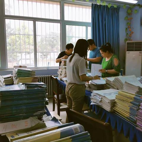 落实常规不懈怠,提质增效我先行——恩城镇中心小学教学常规大检查
