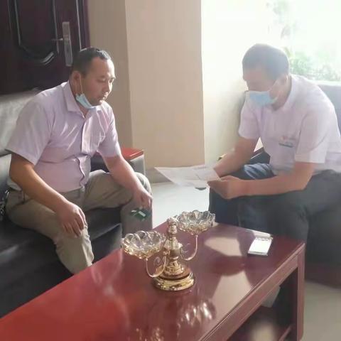 库车市老城支行反假币宣传活动