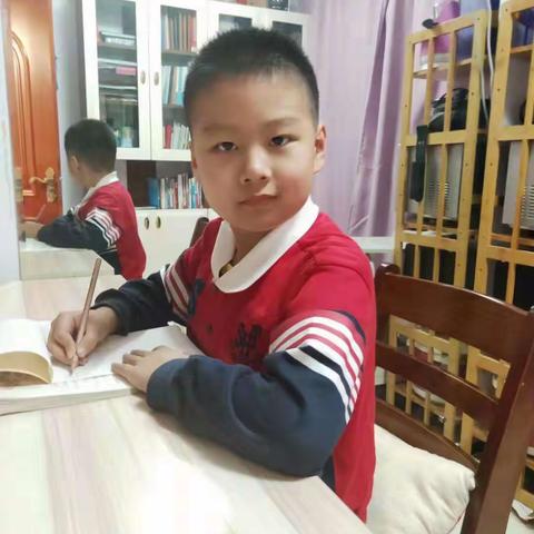 二年级八班      赵士雄                      我的2019年