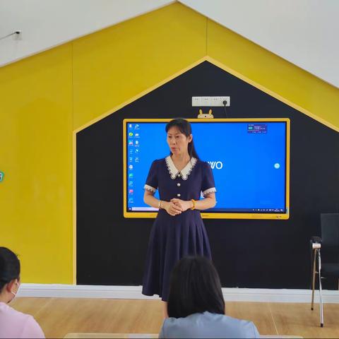 保于“细”，育于“心”——三亚市吉阳区东岸幼儿园一日生活常规及自主材料超市创设培训