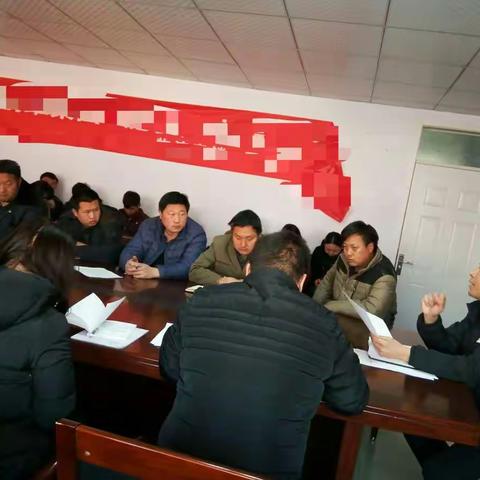 我们用心工作着，只为做出更好的，分分秒秒都认真，只为你欢笑的那一刻！