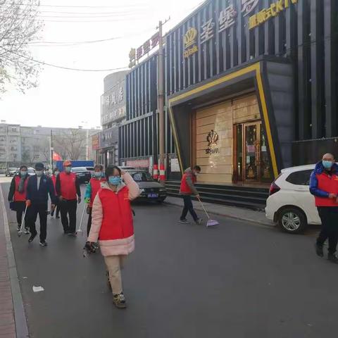 "文明过春节，新年大扫除"            ——建华社区志愿者在行动