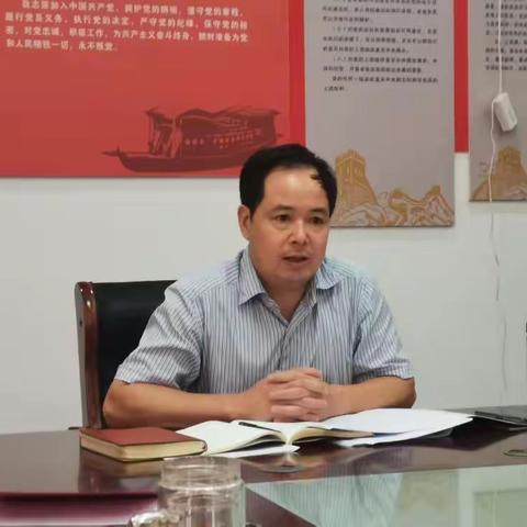 区委编办学习贯彻全区“除四不、转作风、强能力、树形象”作风建设专题会议精神