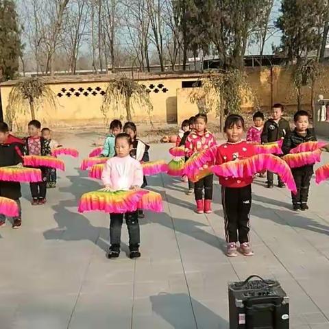 孩子们好开心儿！