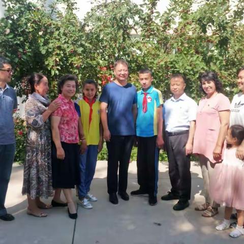 马龙海真情奉献贫困生