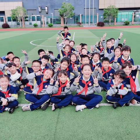 身心健康 快乐成长，——二（7）班开展团体心理辅导活动