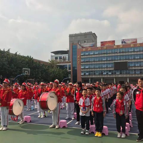 积善之家，必有余庆——新纪元小学学雷锋系列活动