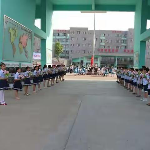 家校携手同心，共同陪伴成长一一思源学校召开期中考试后家长会