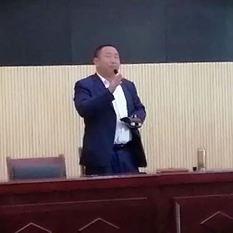 高效学习    成就梦想                   ——唐河县教体局家庭教育宣讲团走进唐河思源学校