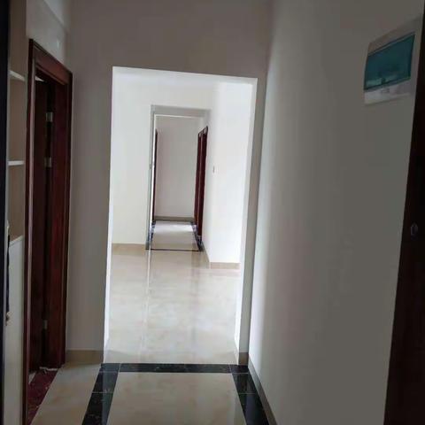 御蓝湾4-1-01户型简装（101平米）