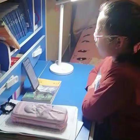 实验小学东校区四年一班《家庭教育公开课》