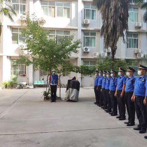 紧抓作风纪律 打造一流铁军 ——碑林区城管局执法大队开展执法人员着装和作风纪律检查