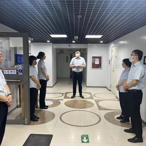 西长安街支行召开七月服务例会