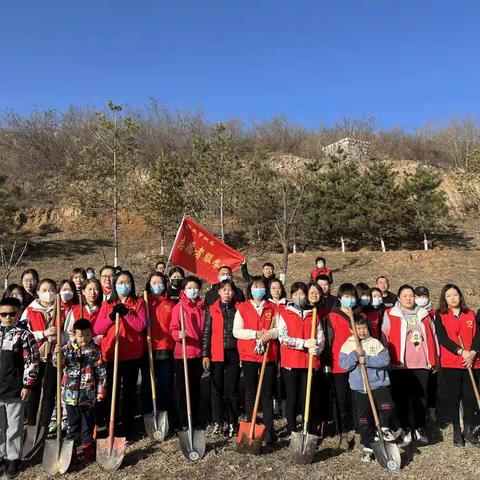 “学雷锋，忆党史”—矿区行政审批局开展学雷锋志愿服务活动