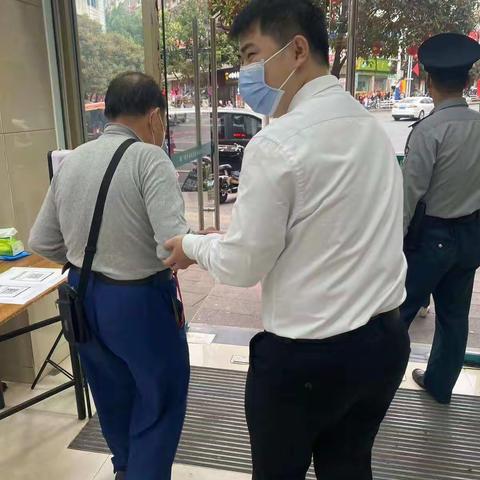 有爱才有温暖，用心用情服务老年客户——南平分行顺昌城关支行