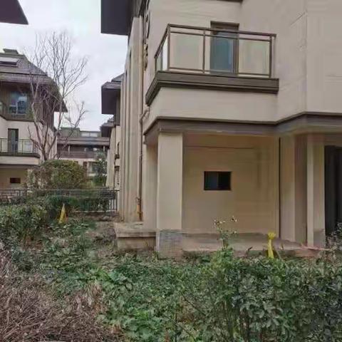 ⭐️⭐️华宇锦绣府联排别墅，边户大花园，产权208，268.8万 随时看6108