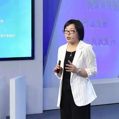 《如何引导孩子化解与小伙伴的冲突》--金明区农场幼儿园组织家长学校学习活动