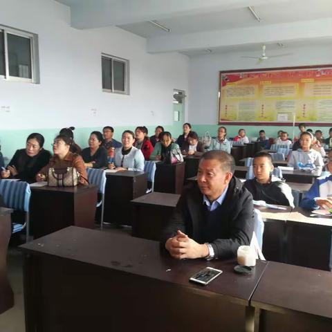 第一小学科技小制作展评