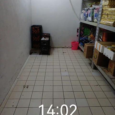 赤壁店蔬果课早班前后场卫生图片2023.4.3号
