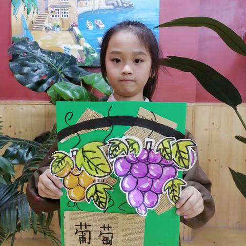 五点班小朋友们作品《葡萄》