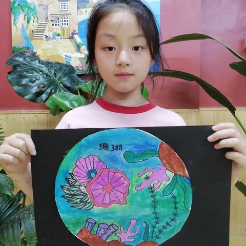 五点班小朋友们作品《珊瑚》