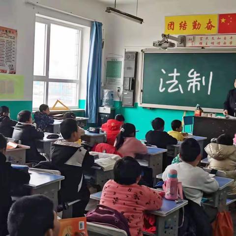 争做守法新少年🇨🇳                                         （西朝阳小学——周博华）