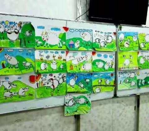 未来星广场校区创意油彩班的萌宝们画的萌萌小绵羊！
