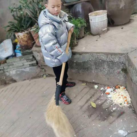 快乐过寒假，开心共成长——振兴小学三（10）班周晟轩