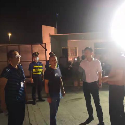 高晓健副区长带队开展静夜守护专项工作