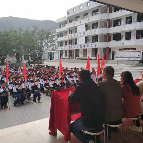 迎接少代会，争做好少年