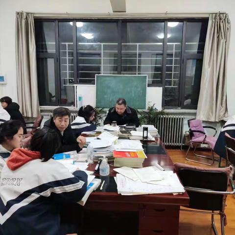 真情关爱，助力高考——翟店中学高三年级教师守护学生圆梦之旅