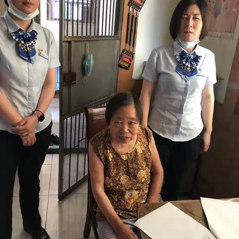 大庆路“张富清小分队”上门服务