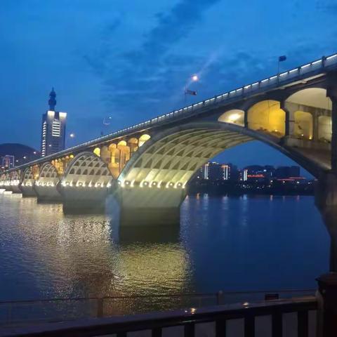 长沙-韶山-张家界-凤凰