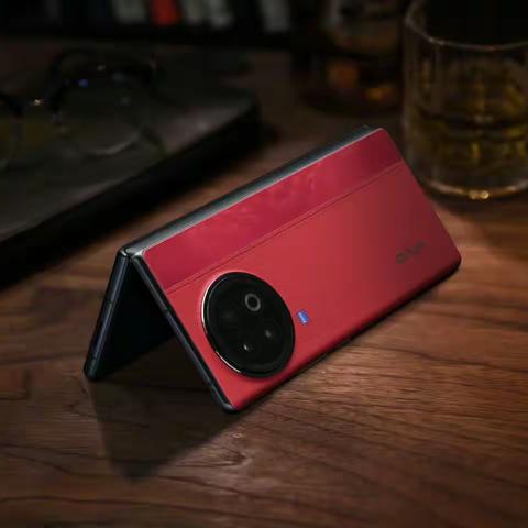 vivo 折叠系列旗舰新品 X Fold2 | X Flip 联袂登场！现接受预定