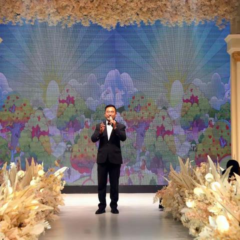 《恭贺黄府喜得千金.明珠入手.全家呵护！》