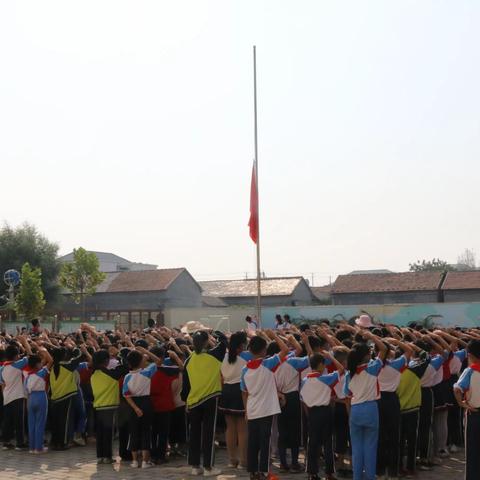 "缅怀革命先烈，弘扬烈士精神"——记涝坡镇中心小学烈士纪念日活动