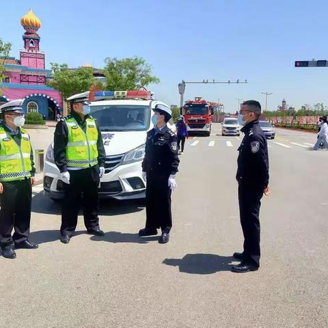 【节日我在岗——泾河新城道路交通秩序持续平稳】