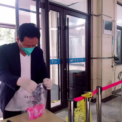 教学抗疫两不误