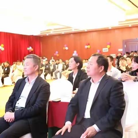 大荔县总工会联合县教育局成功举办“筑梦大荔教育·牵手奋进青年”第三届青年联谊会