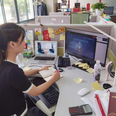 漕河泾普惠金融事业部开展内控合规“移动课堂”观摩学习