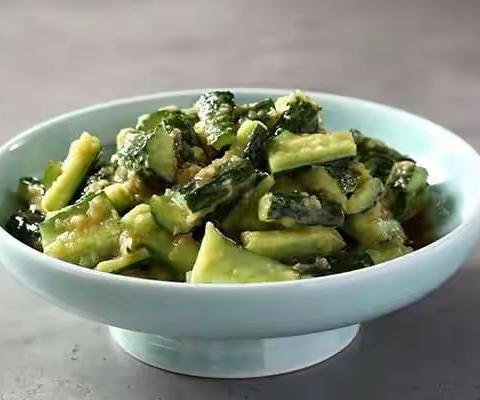 【丽都国际大酒店·特色菜】京味拍黄瓜