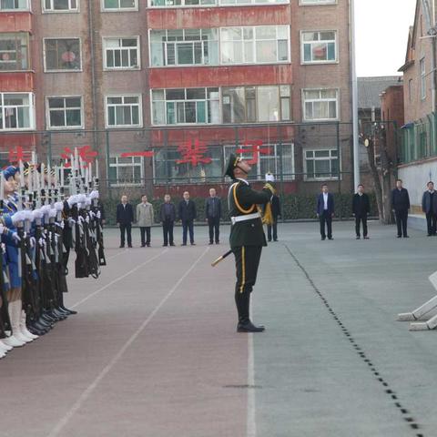 【长治六中】直面挫折 ，学会感恩——国旗下讲话引起学生共鸣