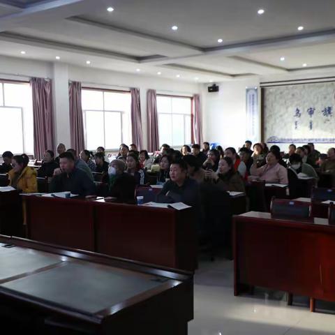 学习新课标 践行新理念 ——乌审旗民族语言授课学校联盟2023年春季学期课程方案和课程标准学习活动