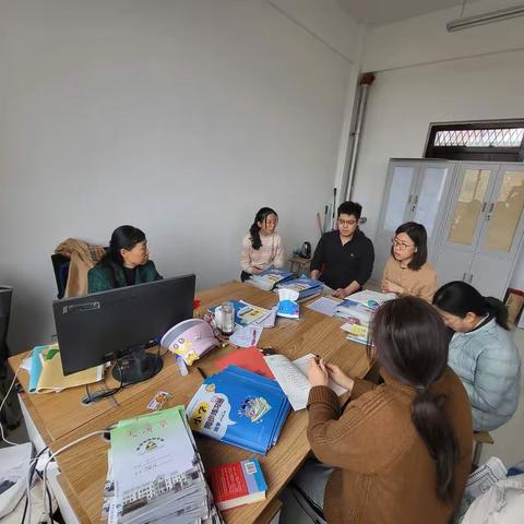 加强反思交流，助力数学课堂—东营市实验小学四年级教研组组内教研活动