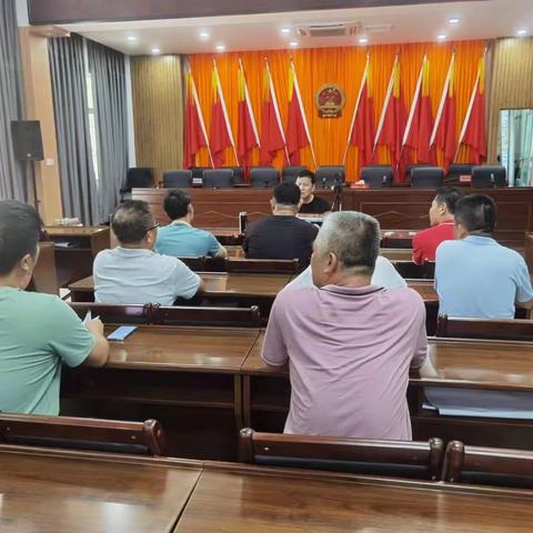 刘庆棠局长到重兴镇视察交通运输局扶贫工作