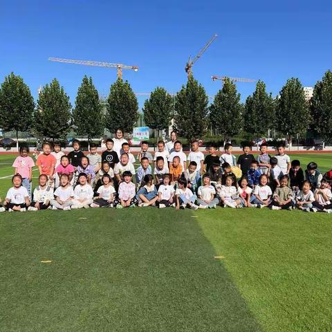 海阔鲸鱼跃  天高任我飞——一五蓝鲸班“入学百天”成长纪念